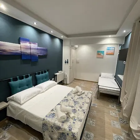 Red Moon Oda ve Kahvaltı 3*