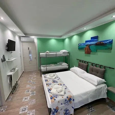 Red Moon מרגריטה די סבויה